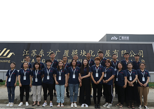 Jiangsu production base was on building and put into operation with 150000 m2, and Chengdu Company, Hainan company, engineering company, international company, and Supply Chain Company were successively established. 