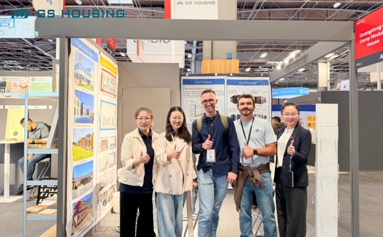 flatpack container system in Batimat