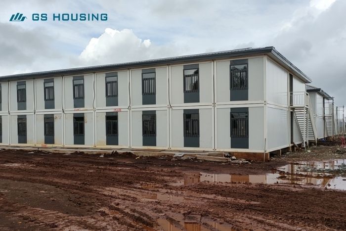 mining-camp-building